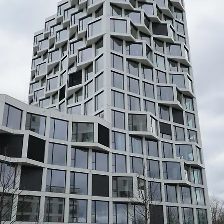 Am Hirschgarten - Zentral Gelegen Apartment Munich