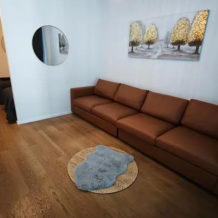 Apartment Am Hirschgarten - Zentral Gelegen Munich